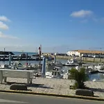 Ma Chaumiere Апартаменты *